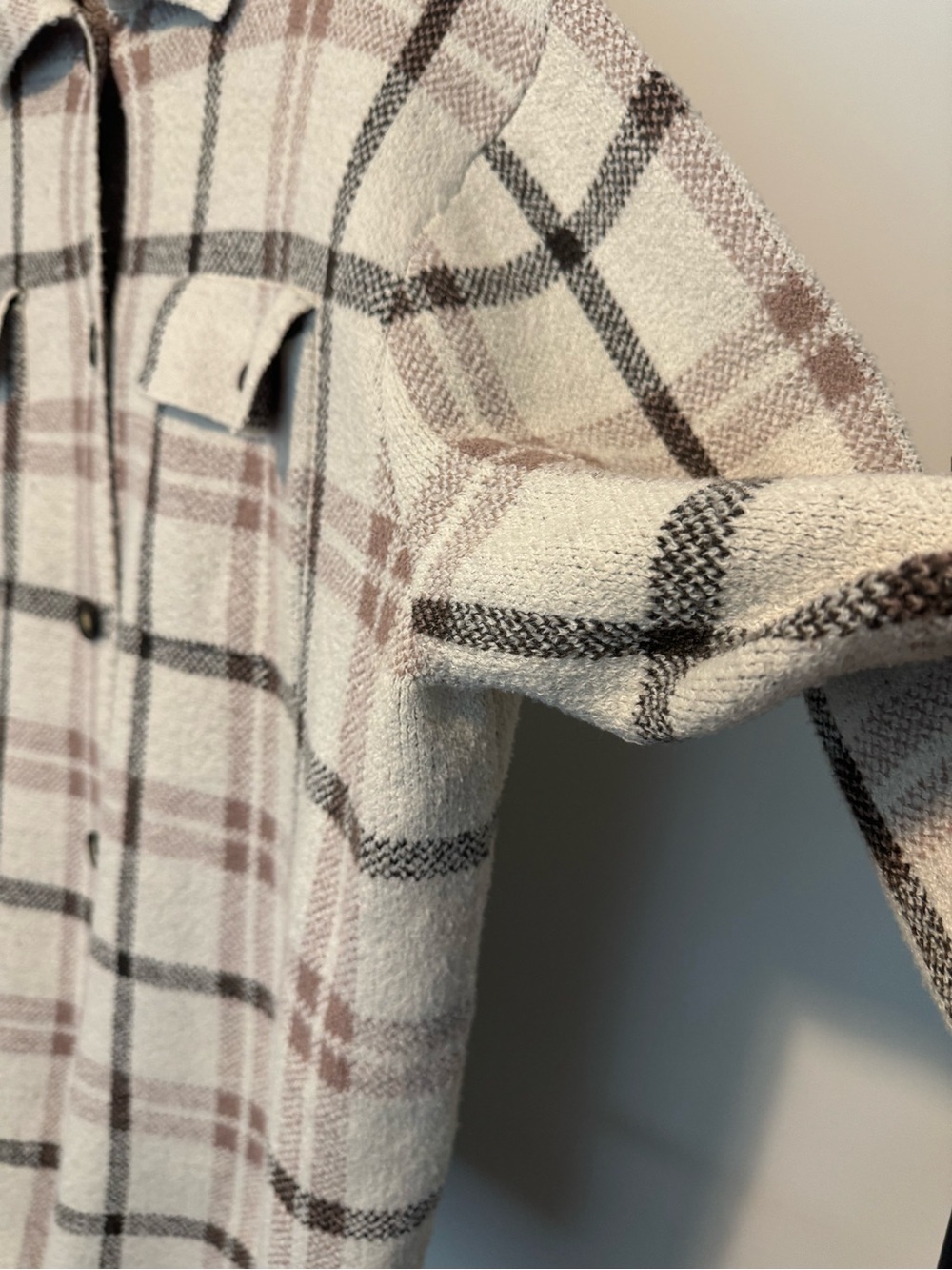 Cream Plaid Utility Shacket with Mauve and Black Checks - Picture 4 of 12